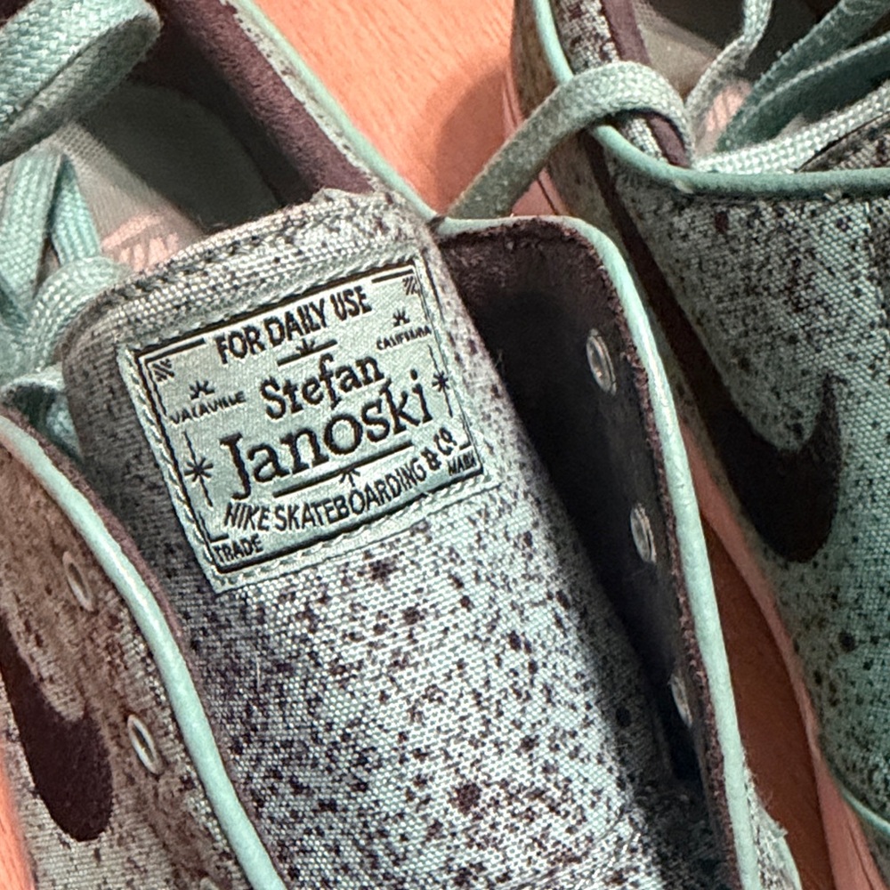 Nike SB Men's Stefan Janoski Mint Speckled Sneakers - Picture 3 of 7